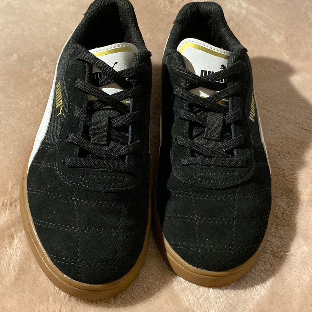 NWOB Boy’s Suede Pumas
